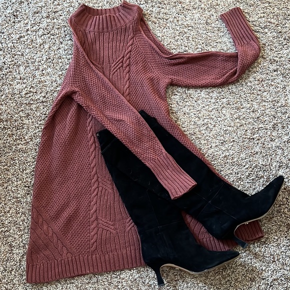Express Dresses & Skirts - ⭐️Adorable! Express Brand! cold shoulder knit sweater dress!